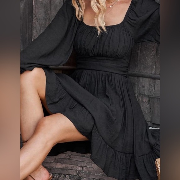 Long-Sleeve Dress with Square Neckline and Ruffled Hem- Size Medium - Picture 3 of 5